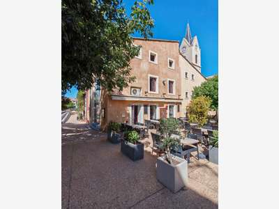 Cède immeuble de 165m² à Leucate centre Village