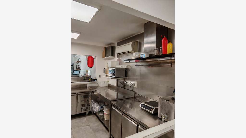 AV Murs + FDC restaurant plats à emporter Leucate