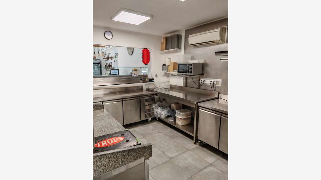 AV Murs + FDC restaurant plats à emporter Leucate