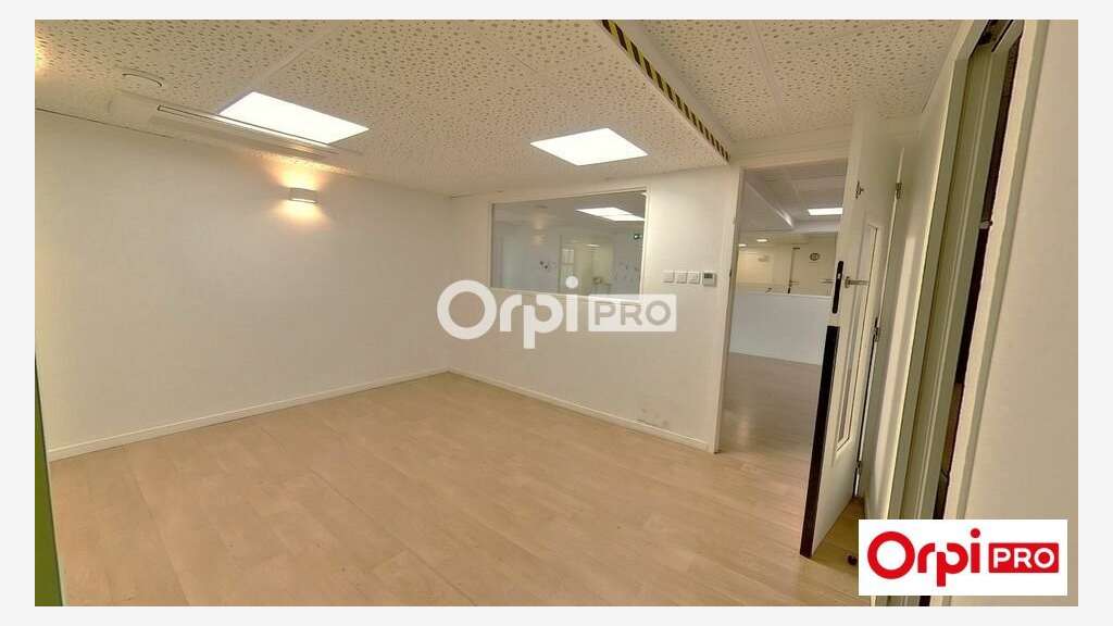 Vente local professionnel de 171m² à Lille (59800)