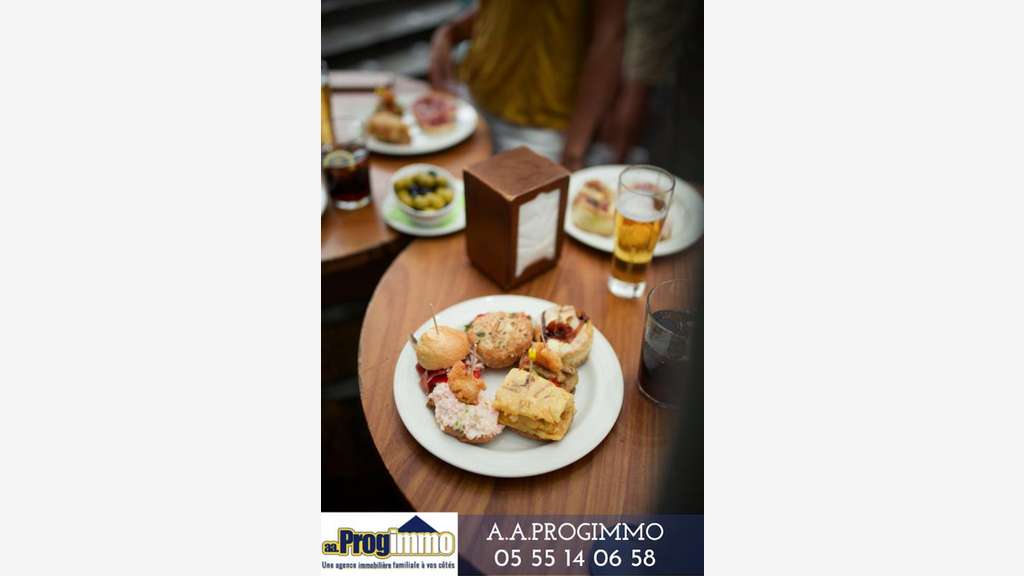 Vente murs ancien restaurant 82m² à Limoges