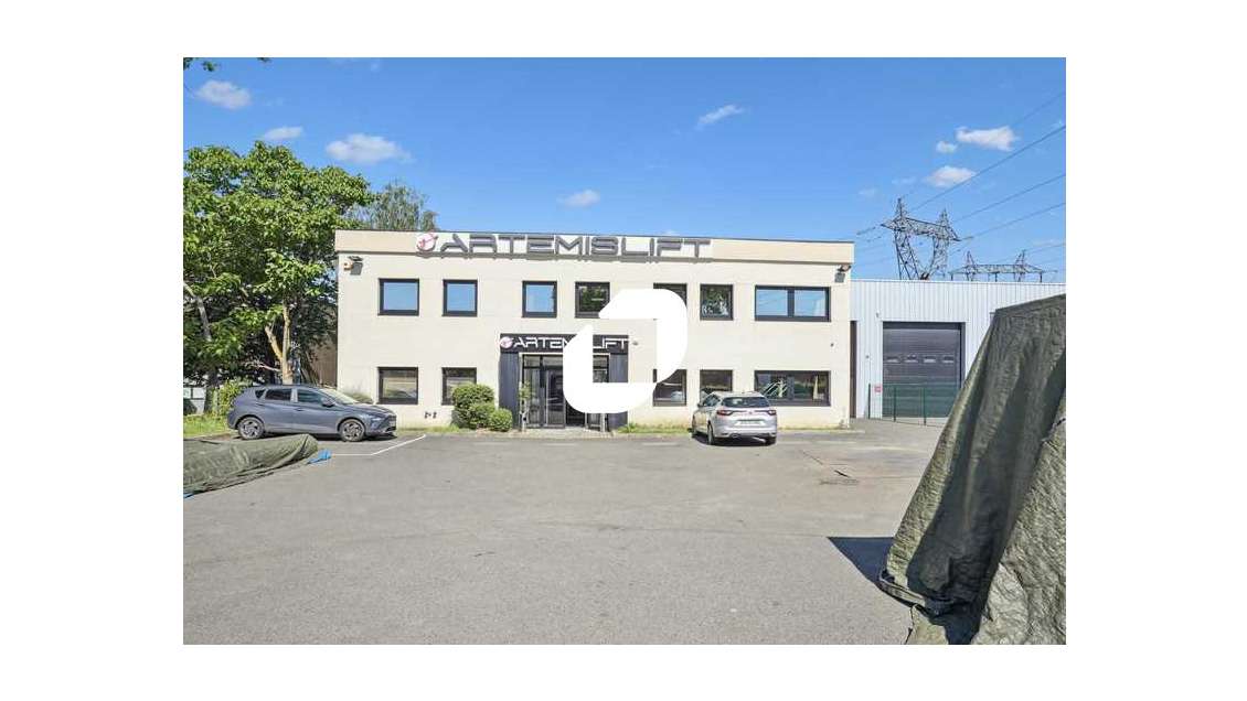 Vente Local d'activité 1220m² Lisses