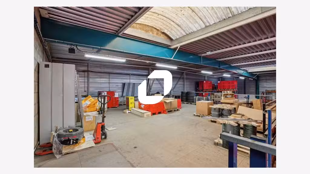 Vente Local d'activité 1220m² Lisses