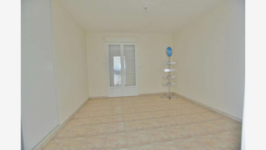 Vente local activité 514m² à Loir-en-Vallée