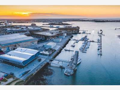 A vendre local d activité 1100m² à Lorient La Base