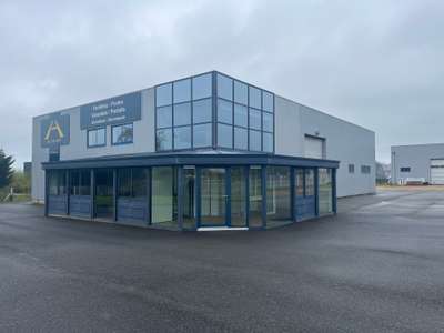 A vendre local d'activité 600m² en ZA à Louannec