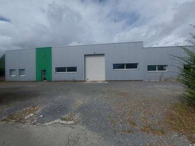 À vendre local d'activités 853m² agglo Laval 