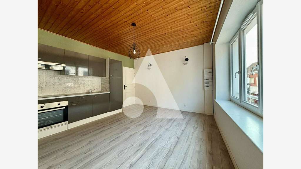 Vente local commercial 155m² à Lumbres centre