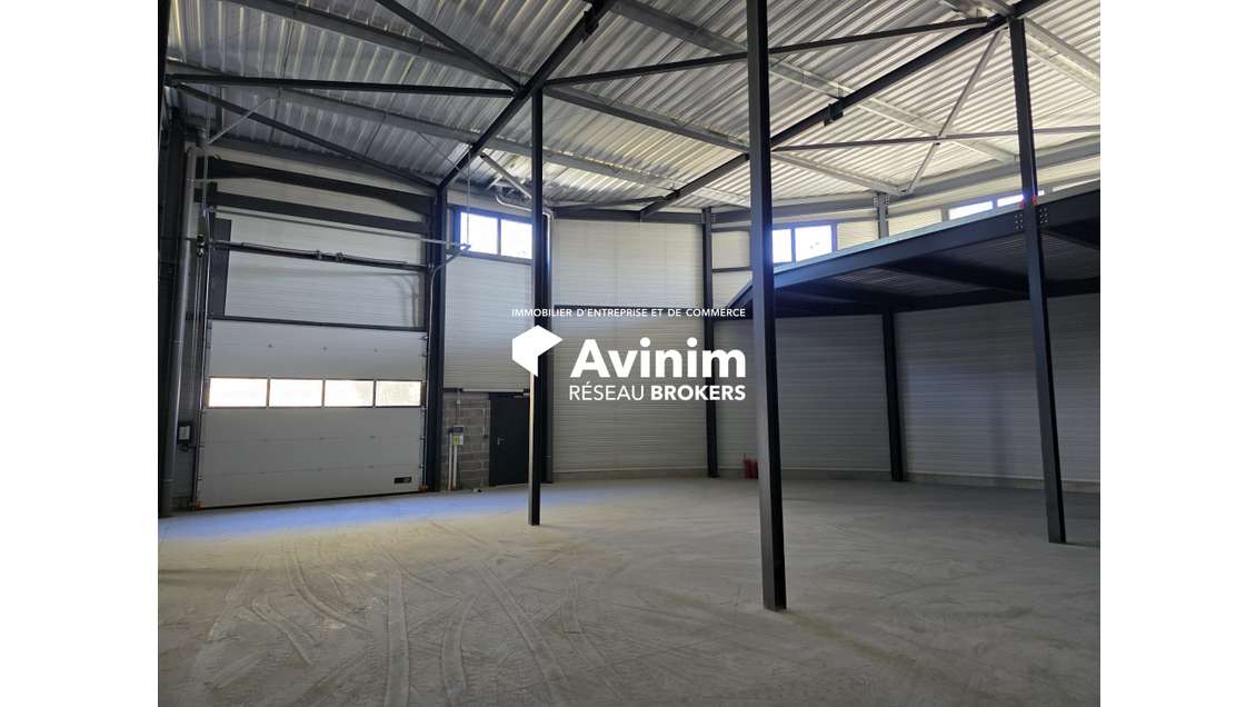 Local d'activité en VEFA 289m² à vendre à Lunel
