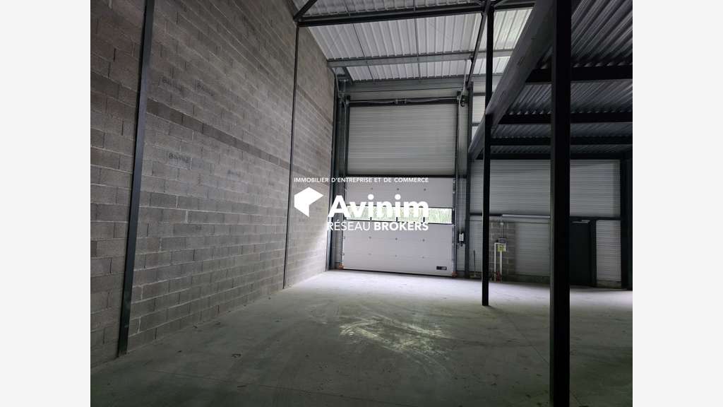 Local d'activité neuf 213,28m² à vendre à Lunel