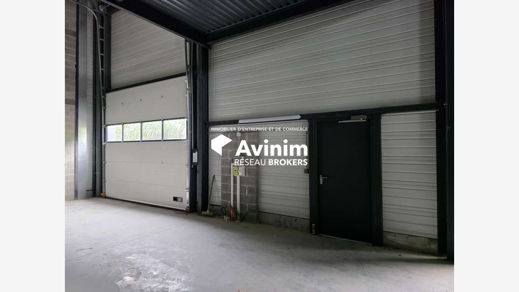 Local d'activité neuf 213,28m² à vendre à Lunel