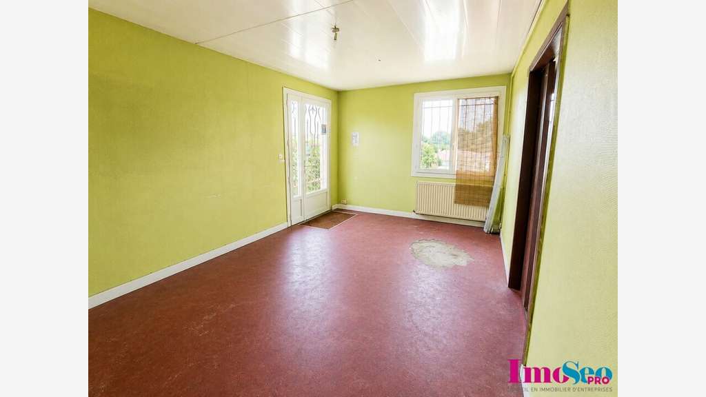 Entrepôt de 400m² à vendre à Lussac