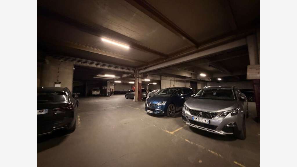 Rare - locaux d'activité à Lyon