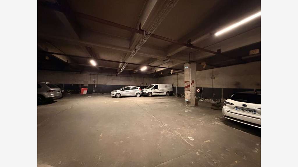 Rare - locaux d'activité à Lyon