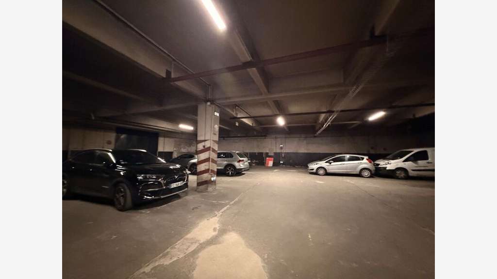 Rare - locaux d'activité à Lyon