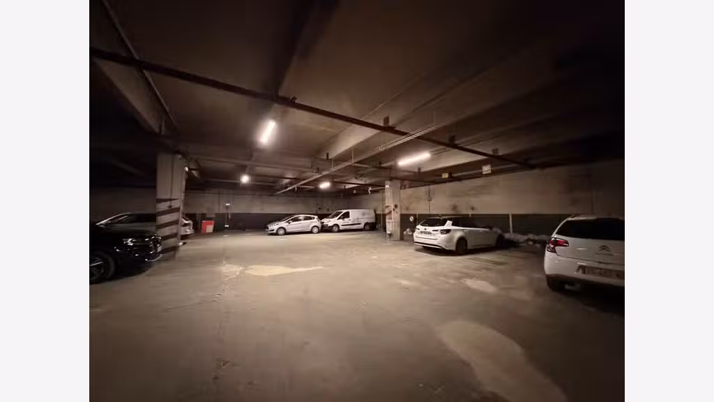 Rare - locaux d'activité à Lyon