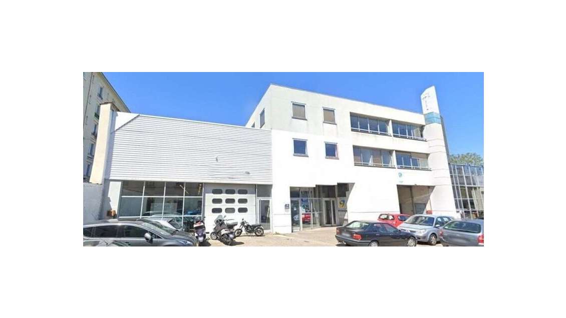 RARE A LA VENTE - Bâtiment mixte - Valmy Lyon 9 -è