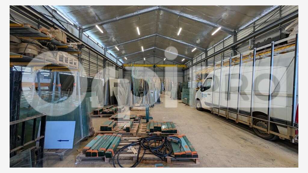 Entrepôt de 609m² à vendre en Zi Soula 2 Macouria
