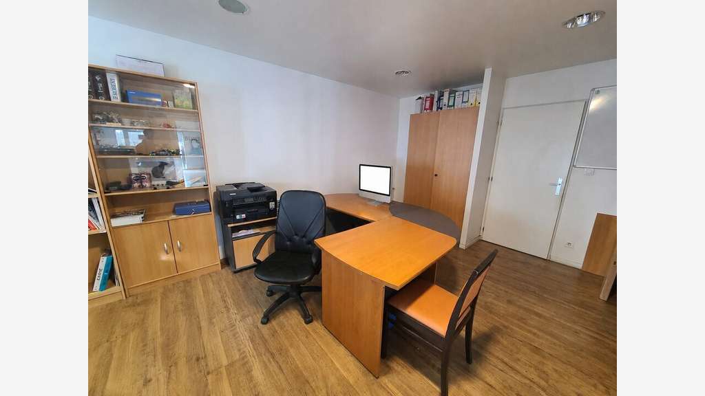 Local d'activité de 372m² à vendre à Magescq
