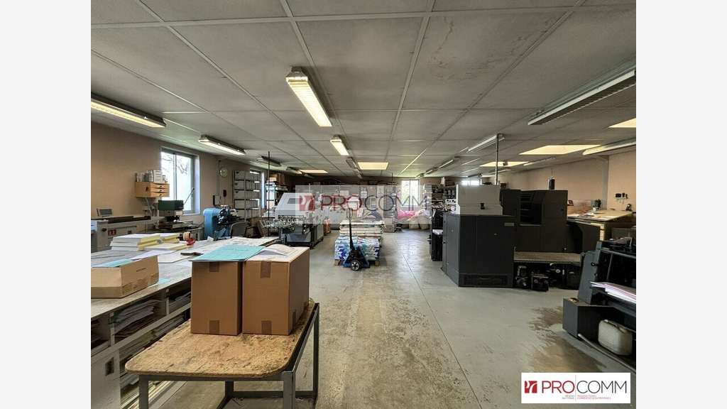Local d'activité de 362m² à vendre à Mainvilliers