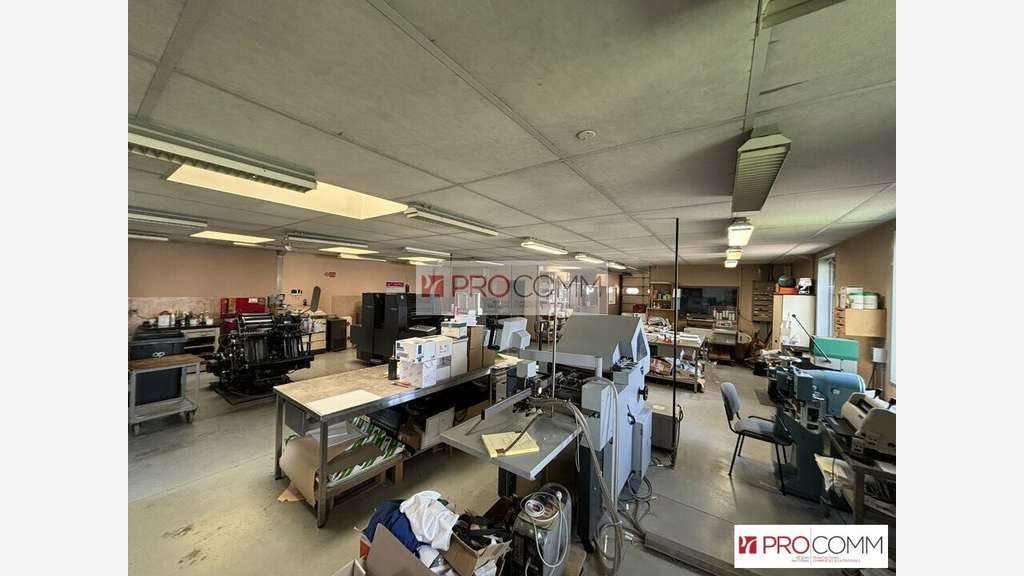 Local d'activité de 362m² à vendre à Mainvilliers