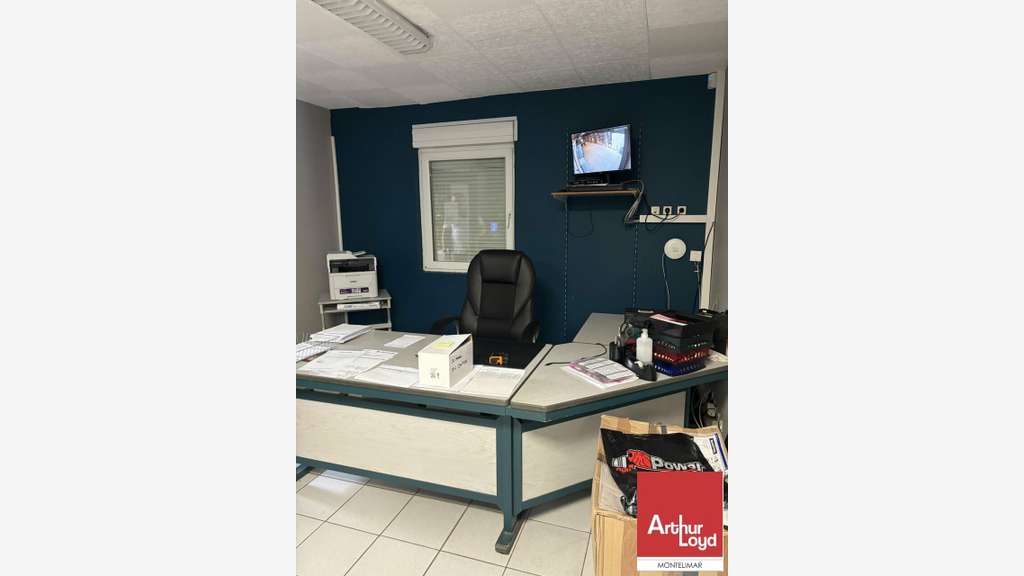 Local d'activité 345m² sur 2044m² à Malataverne