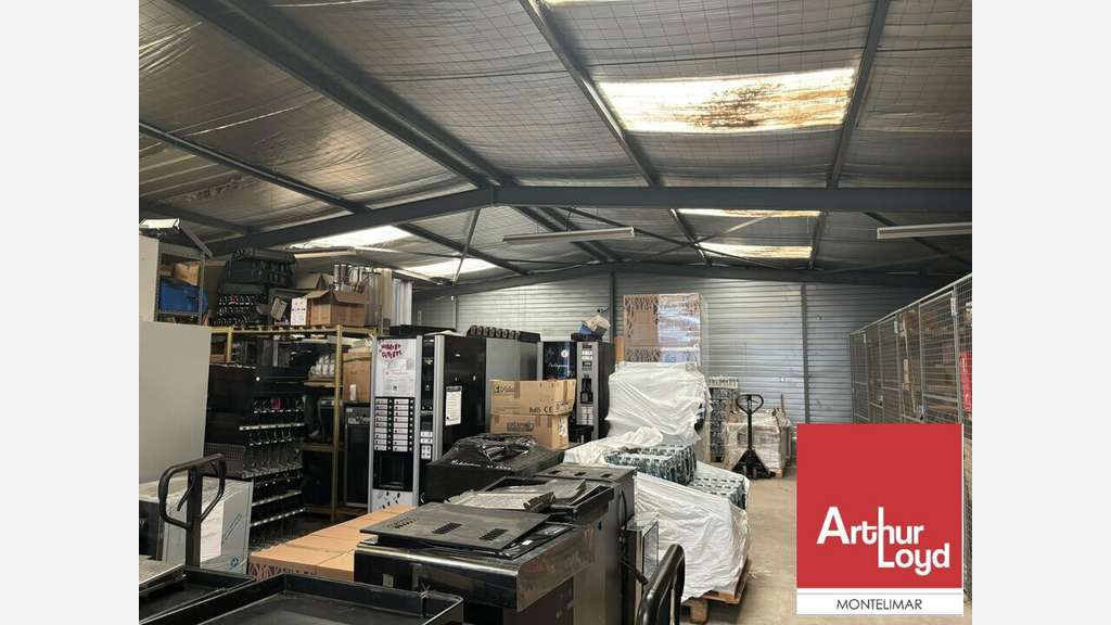 Local d'activité 345m² sur 2044m² à Malataverne