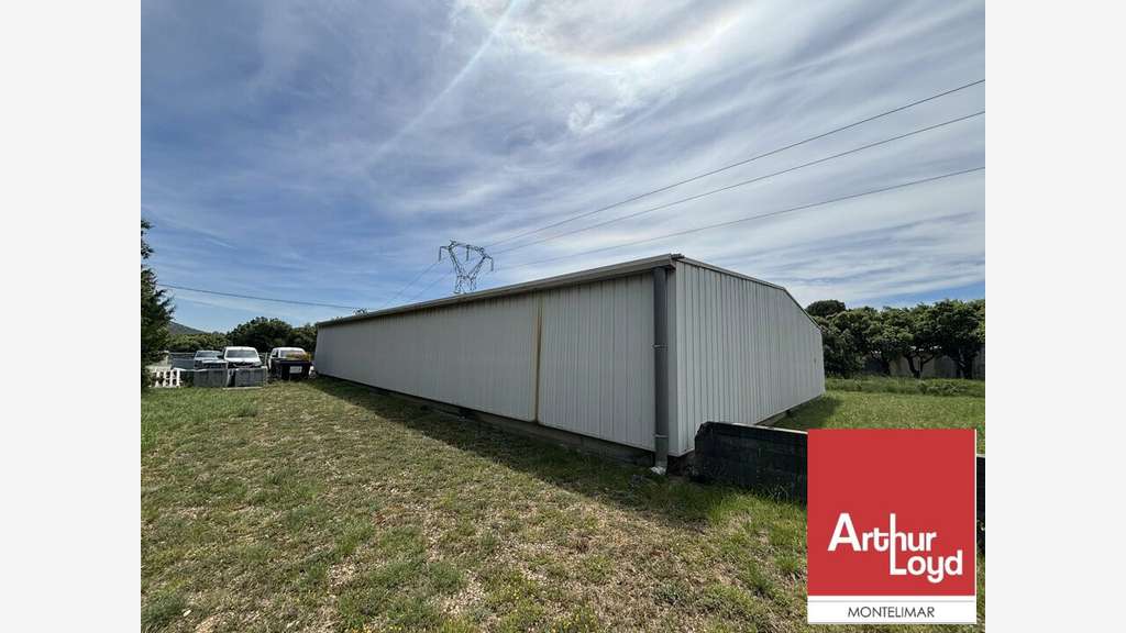 Local d'activité 345m² sur 2044m² à Malataverne