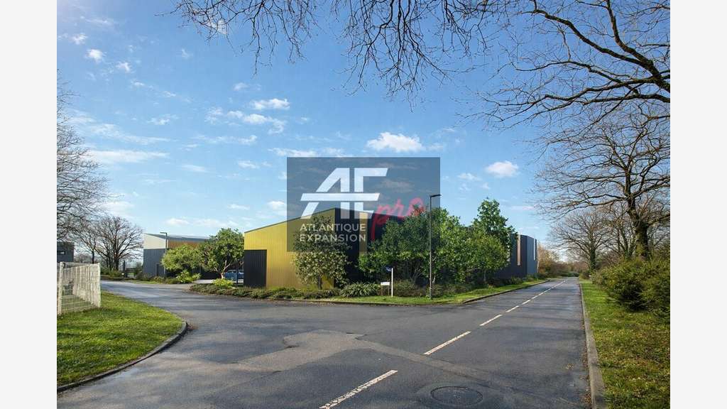 Vente cellule brut de béton 196m² à Malville