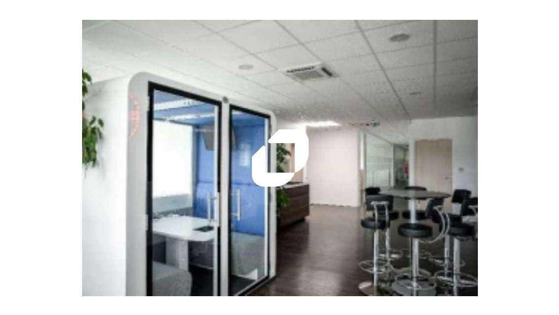 Vente Local d'activité 1093m² Marines