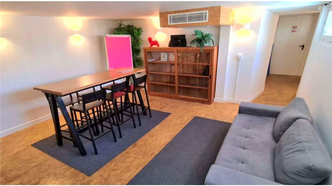 Vente local d'activités de 300m² à Marseille 13010