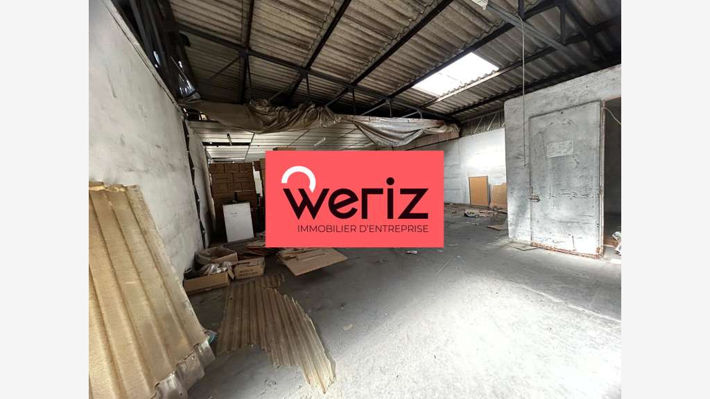 Locaux d'activité - entrepôt de 1 200 m² non