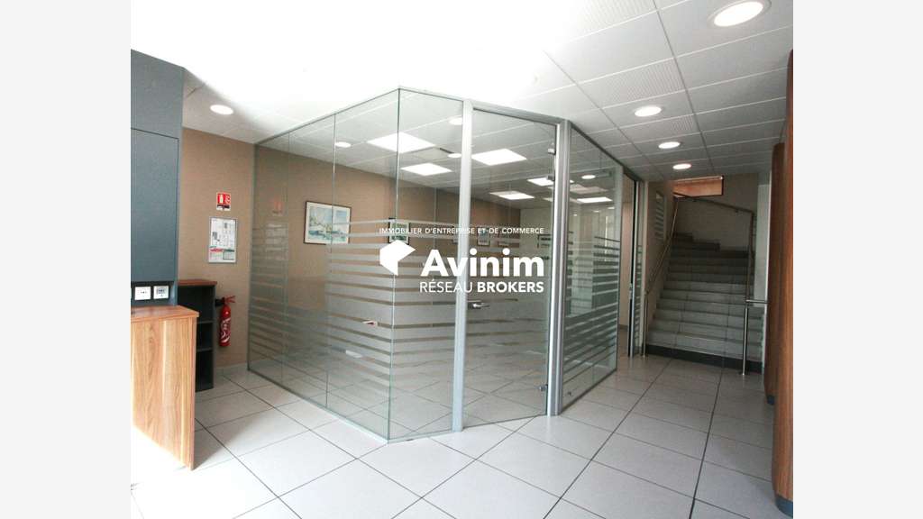 A vendre locaux 275m² quai de la Joliette 13002