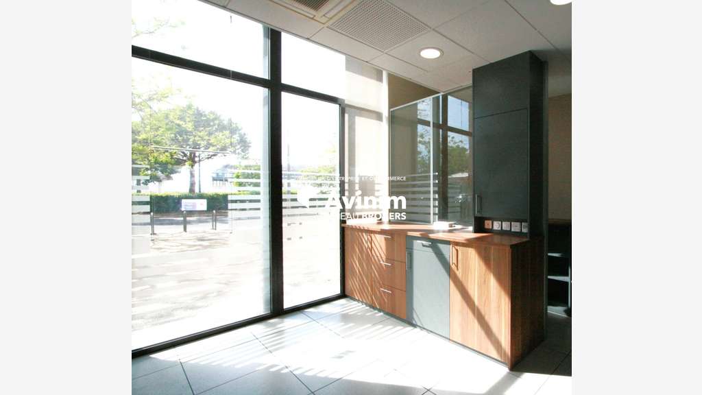 A vendre locaux 275m² quai de la Joliette 13002