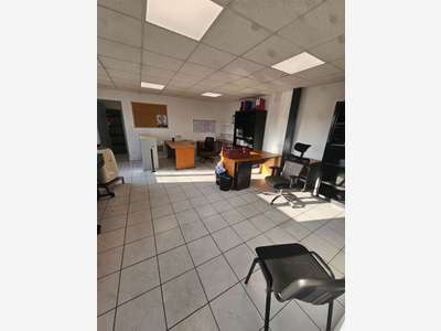 Vente bureaux 755m² à Mazières-en-Mauges