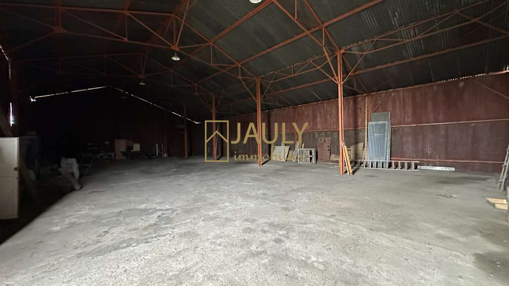 HANGAR agricole 360 m² / 1 021 m²