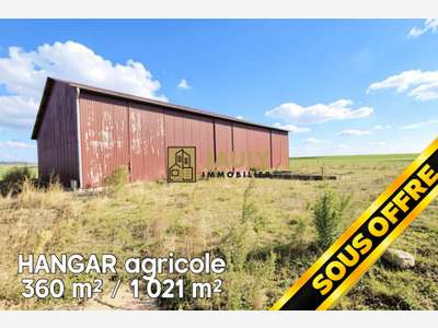 HANGAR agricole 360 m² / 1 021 m²