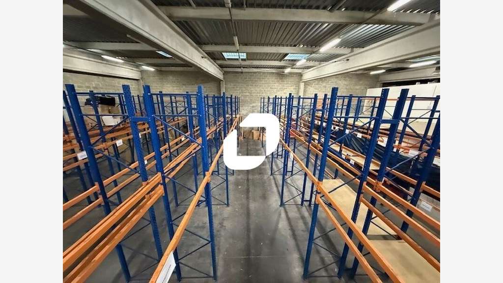 Vente Local d'activité 903m² Mery sur oise