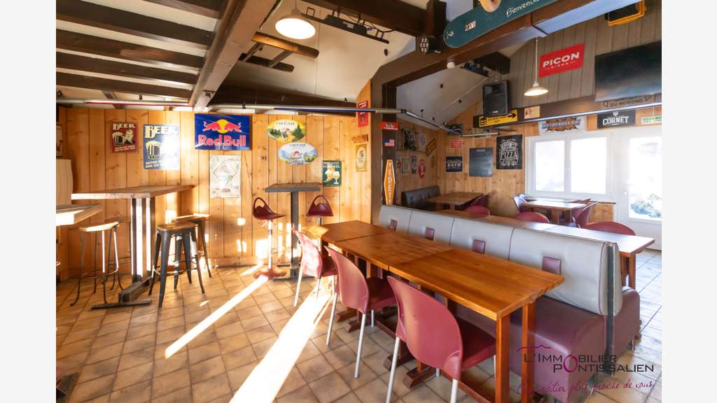 Vente murs restaurant libres de 120m² à Metabief