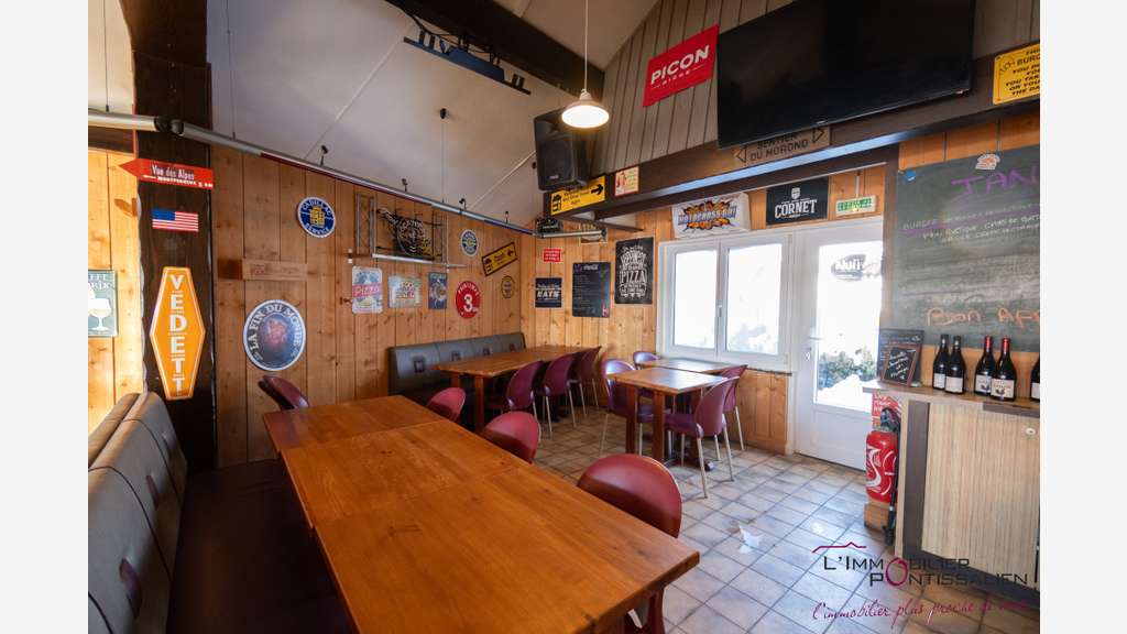 Vente murs restaurant libres de 120m² à Metabief