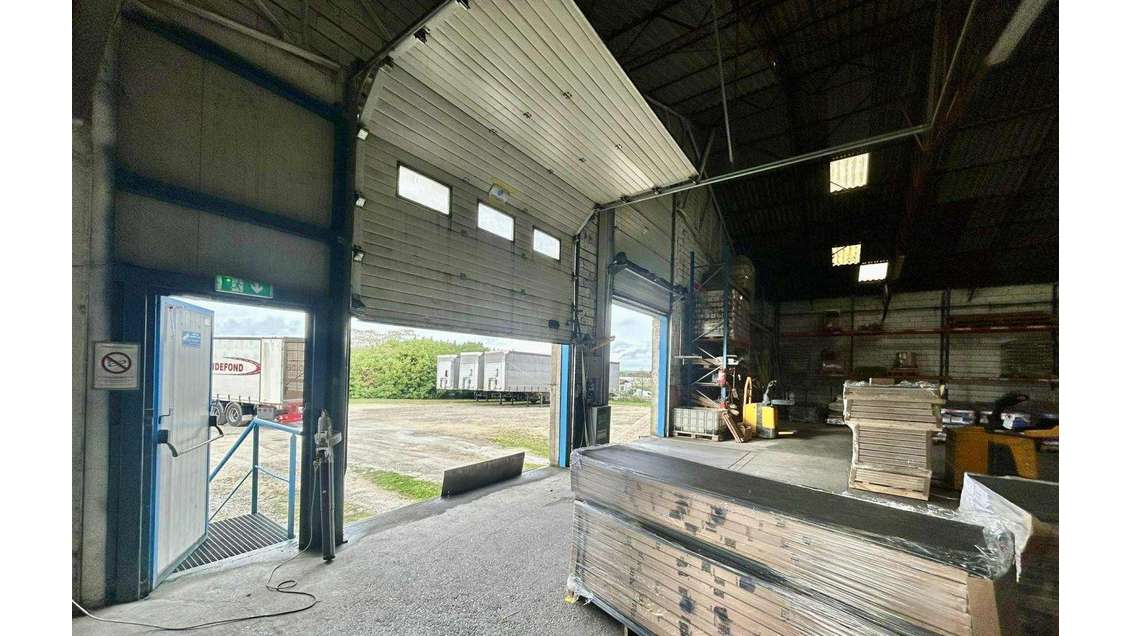 Vente local d'activités 3300m² à Mézin