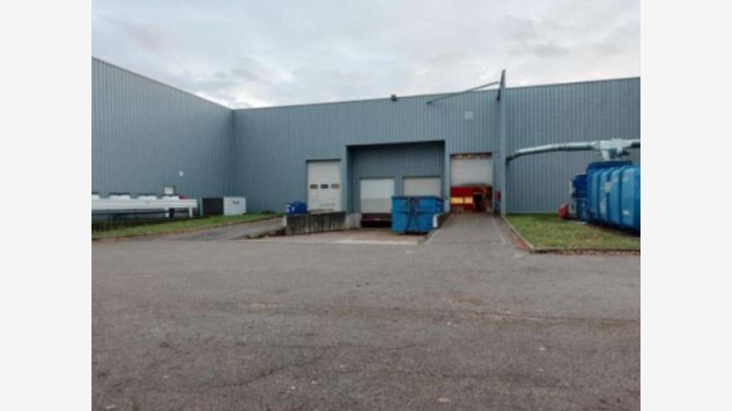 Local d'activité à vendre de 4 223m² près de Lyon