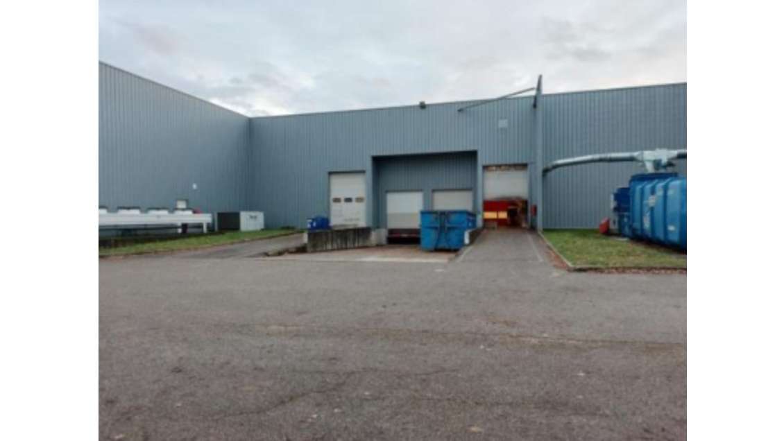 Local d'activité à vendre de 4 223m² près de Lyon