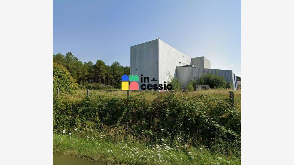 A vendre murs d'activité à réaménager à Moncé 