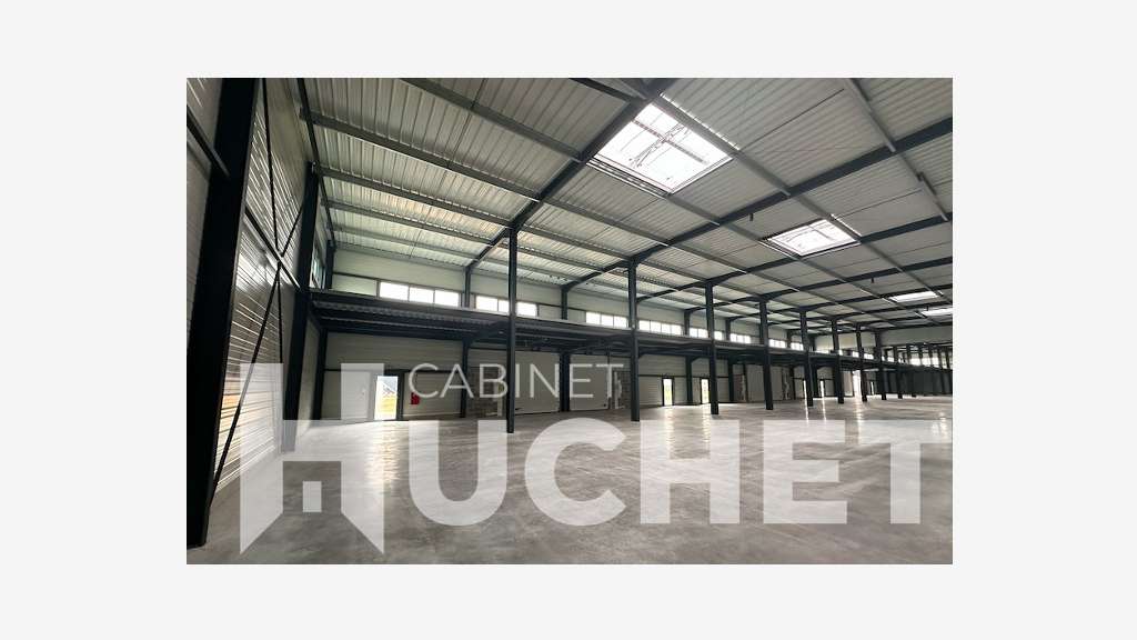 A vendre local à aménager de 230m² à Mondeville