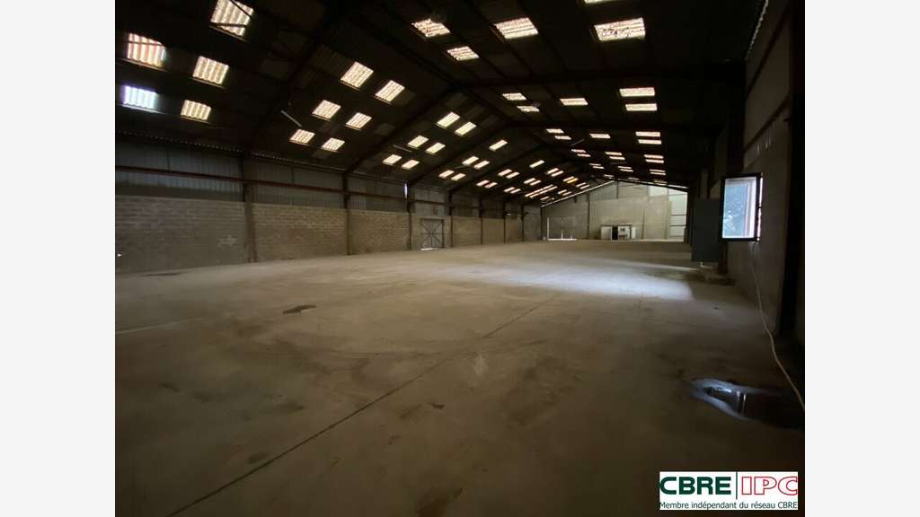 Vente local d'activités 1717m² à Mont-de-Marsan