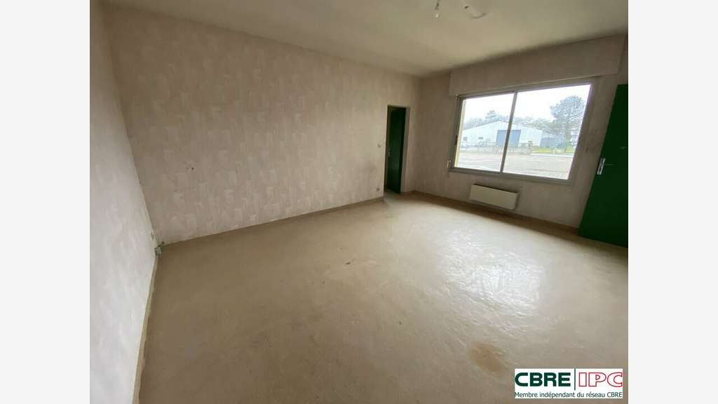 Vente local d'activités 1717m² à Mont-de-Marsan