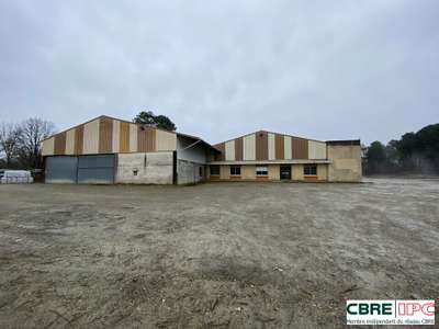 Vente local d'activités 1717m² à Mont-de-Marsan