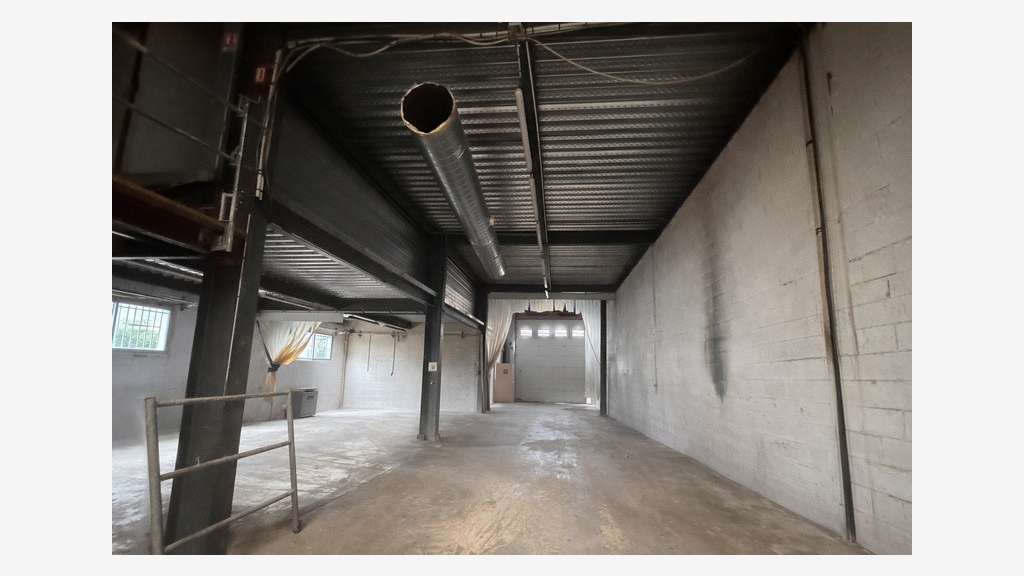 Bâtiment 1074m² à vendre sur Montpellier Nord