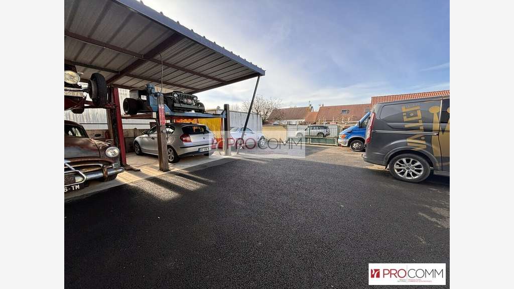 Local d'activité 147m² à vendre à Morancez
